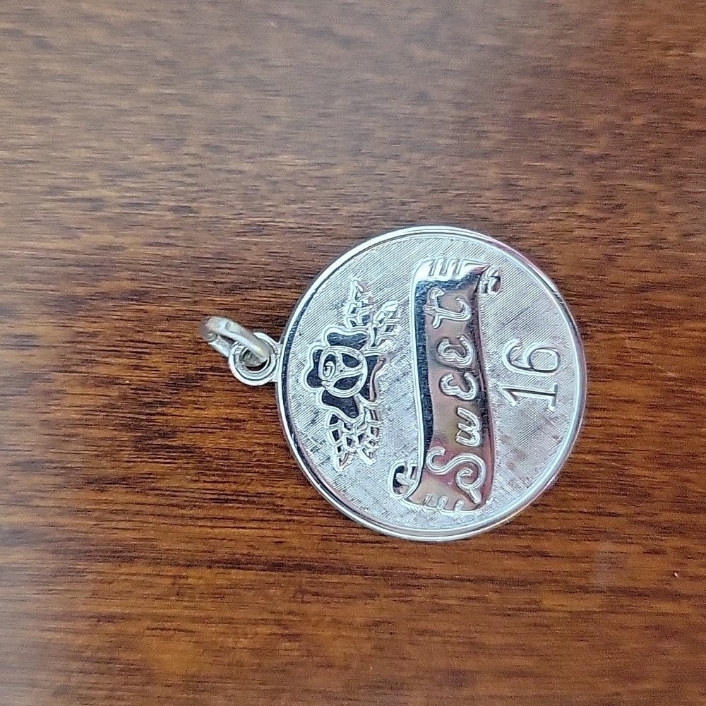 Sweet 16 charm